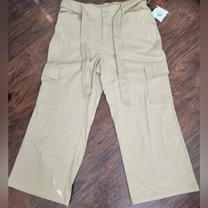 NWT Ava & Viv High Rise Wide Leg Cargo Pants Khaki Plus Size 18 Gorpcore Utility